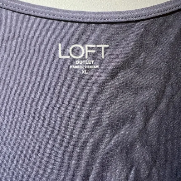 LOFT Heathered Gray Top - Picture 2 of 4